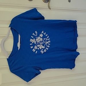 Old Navy T-Shirt - Infinite Possibility Sz. M